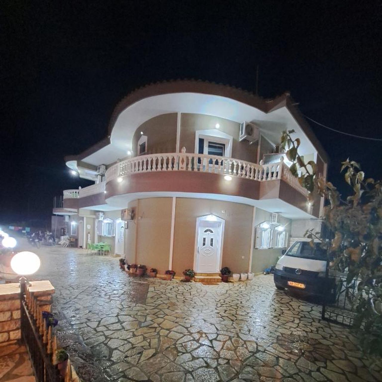 Vila Zeqo Muka