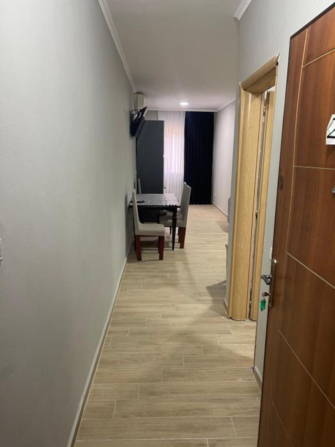 Cheap 2+1 apartment, 10 meters from beach