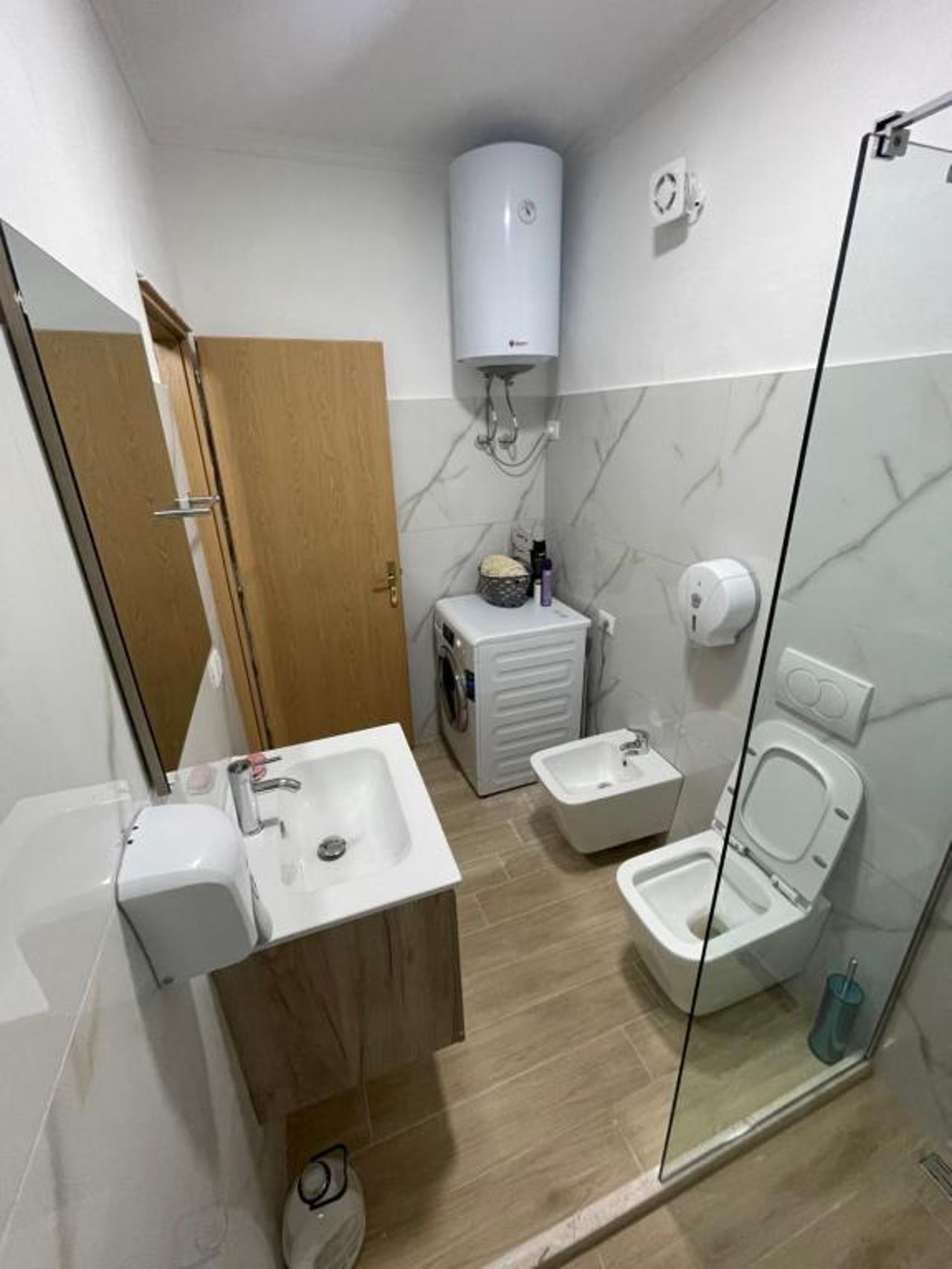 Cheap 2+1 apartment, 10 meters from beach