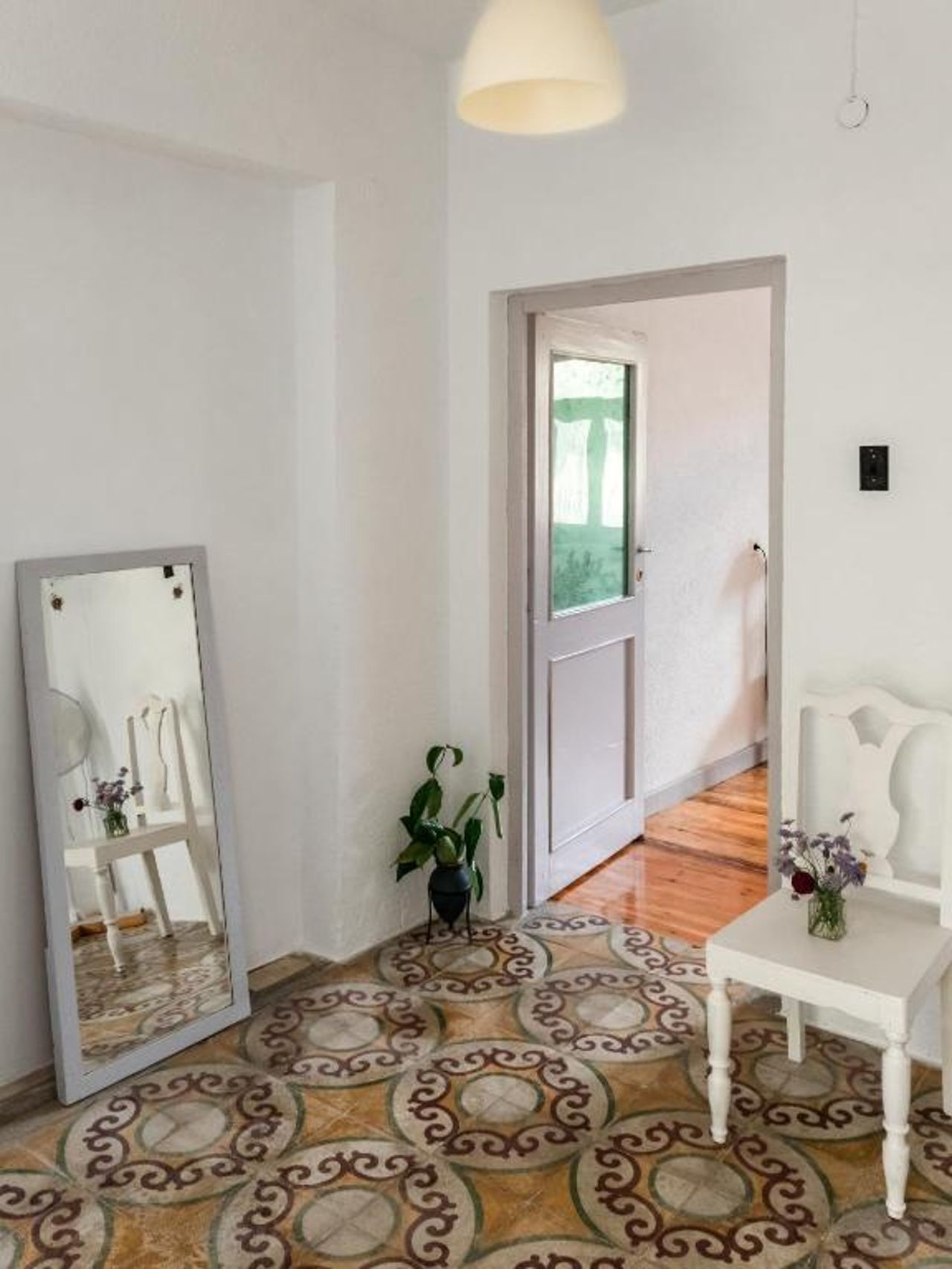 Himara Hostel