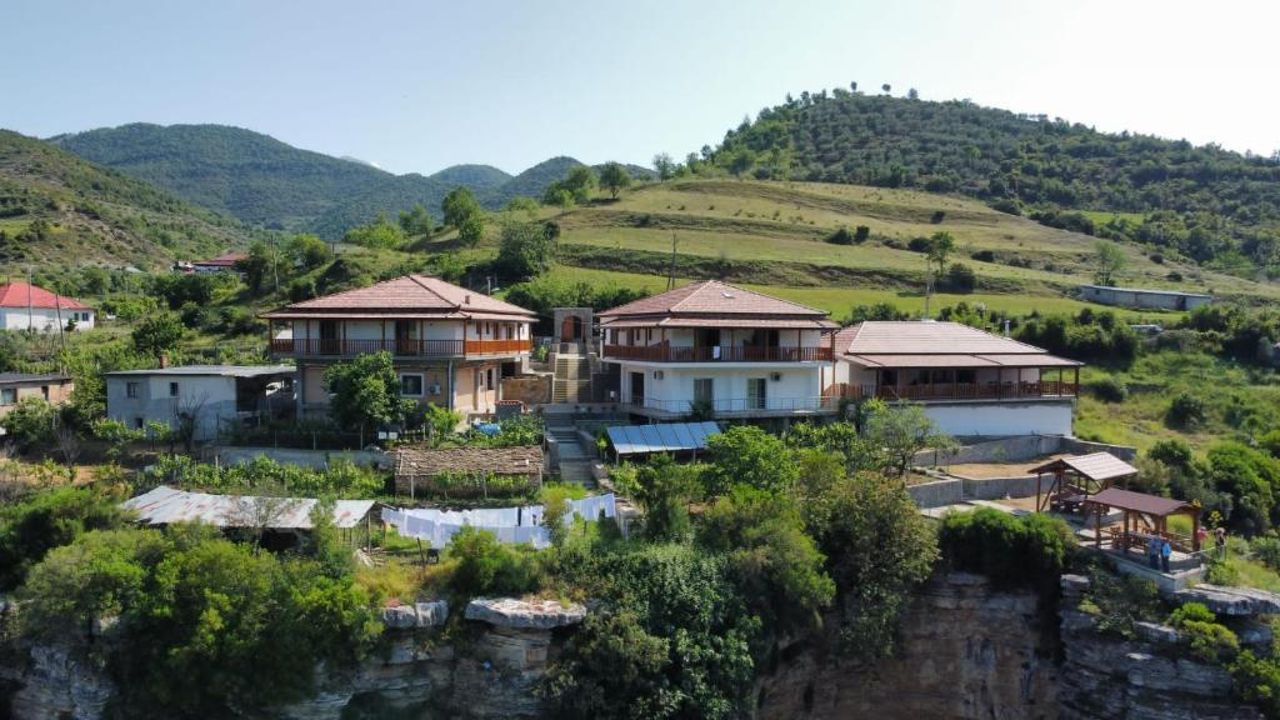 Guest House Bracaj