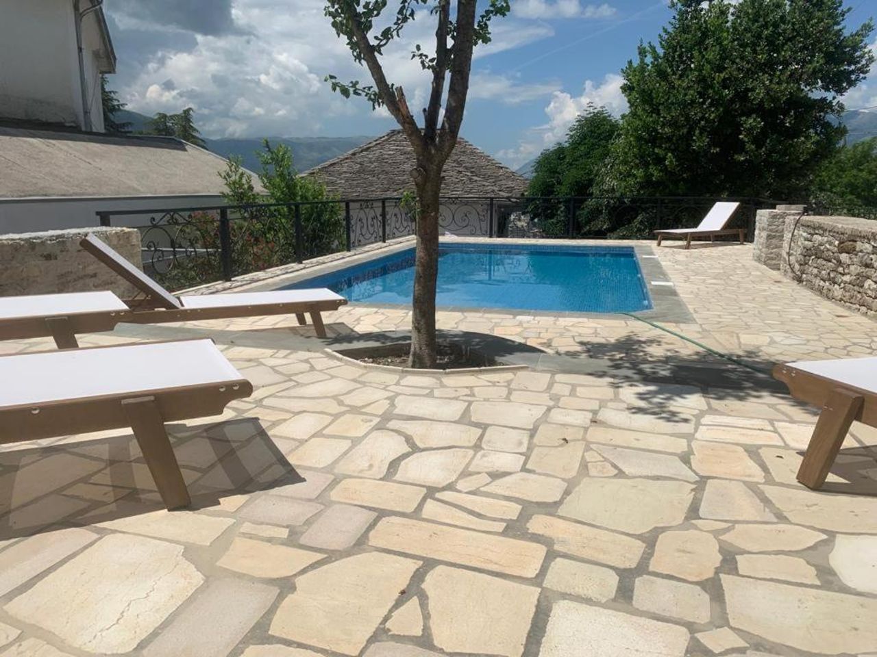 Hotel Gjirokastra