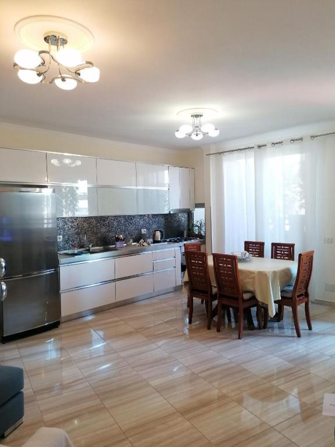 Holiday Center Apartment