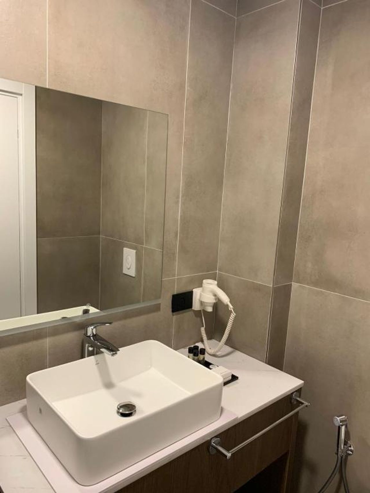 Black Diamond Hotel Dhermi