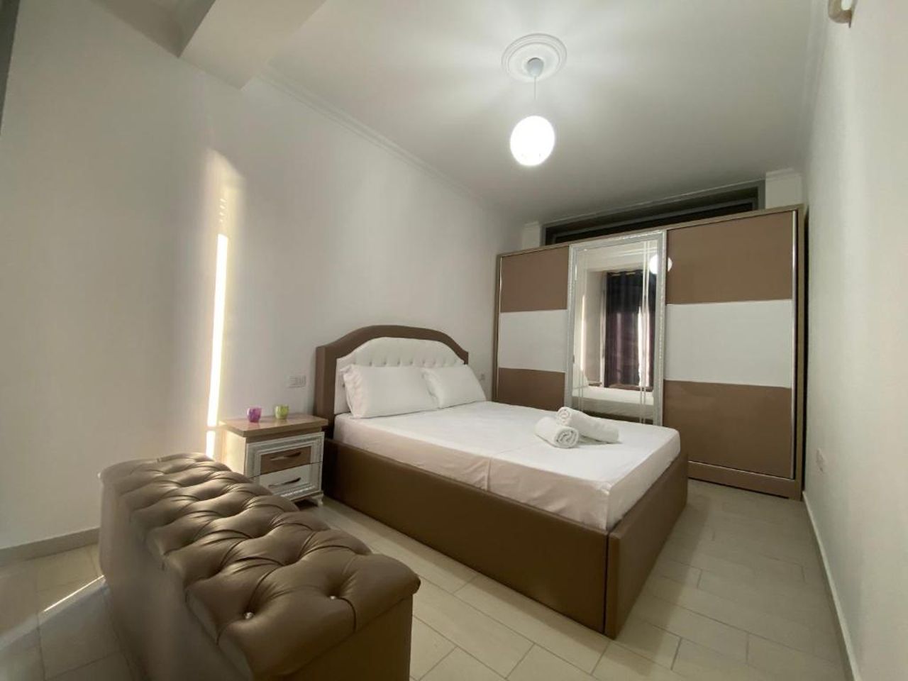 Redona Apartament