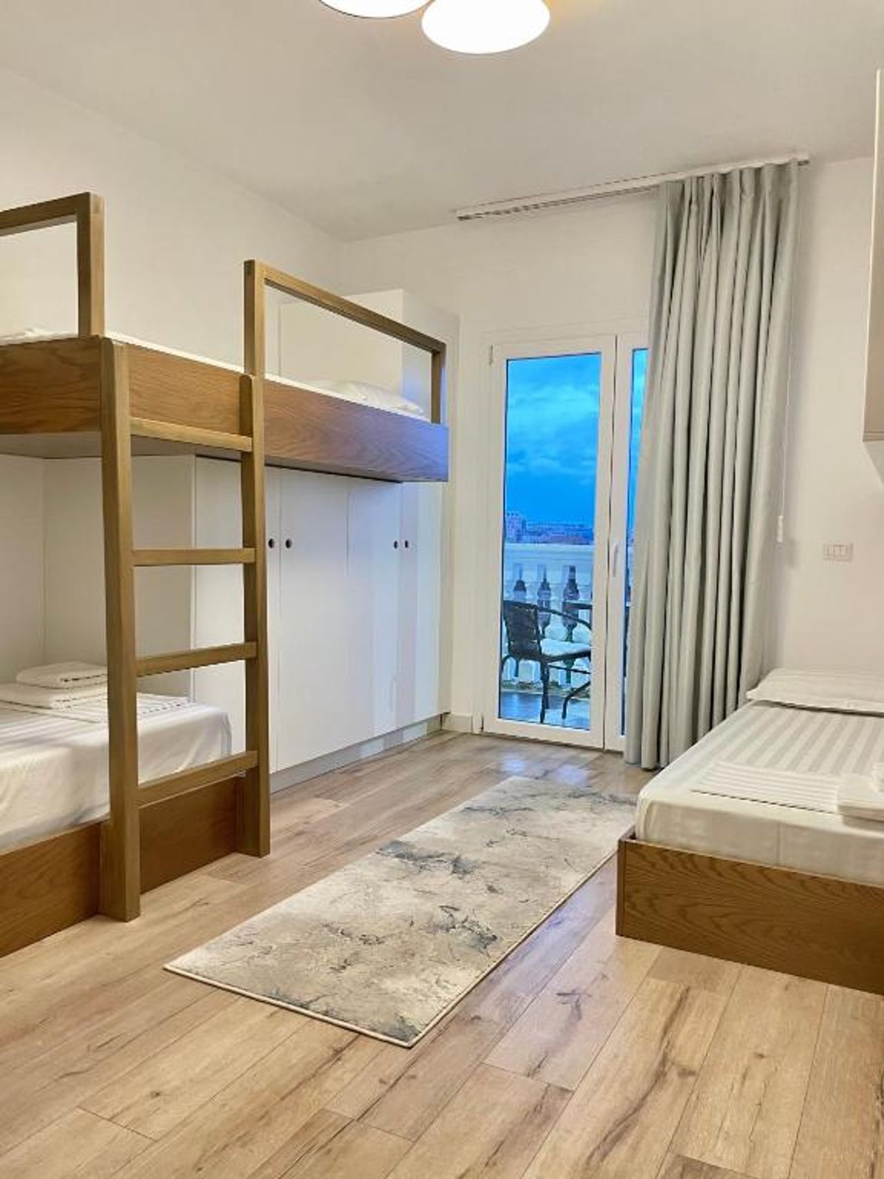 Luxury Lily's apartment