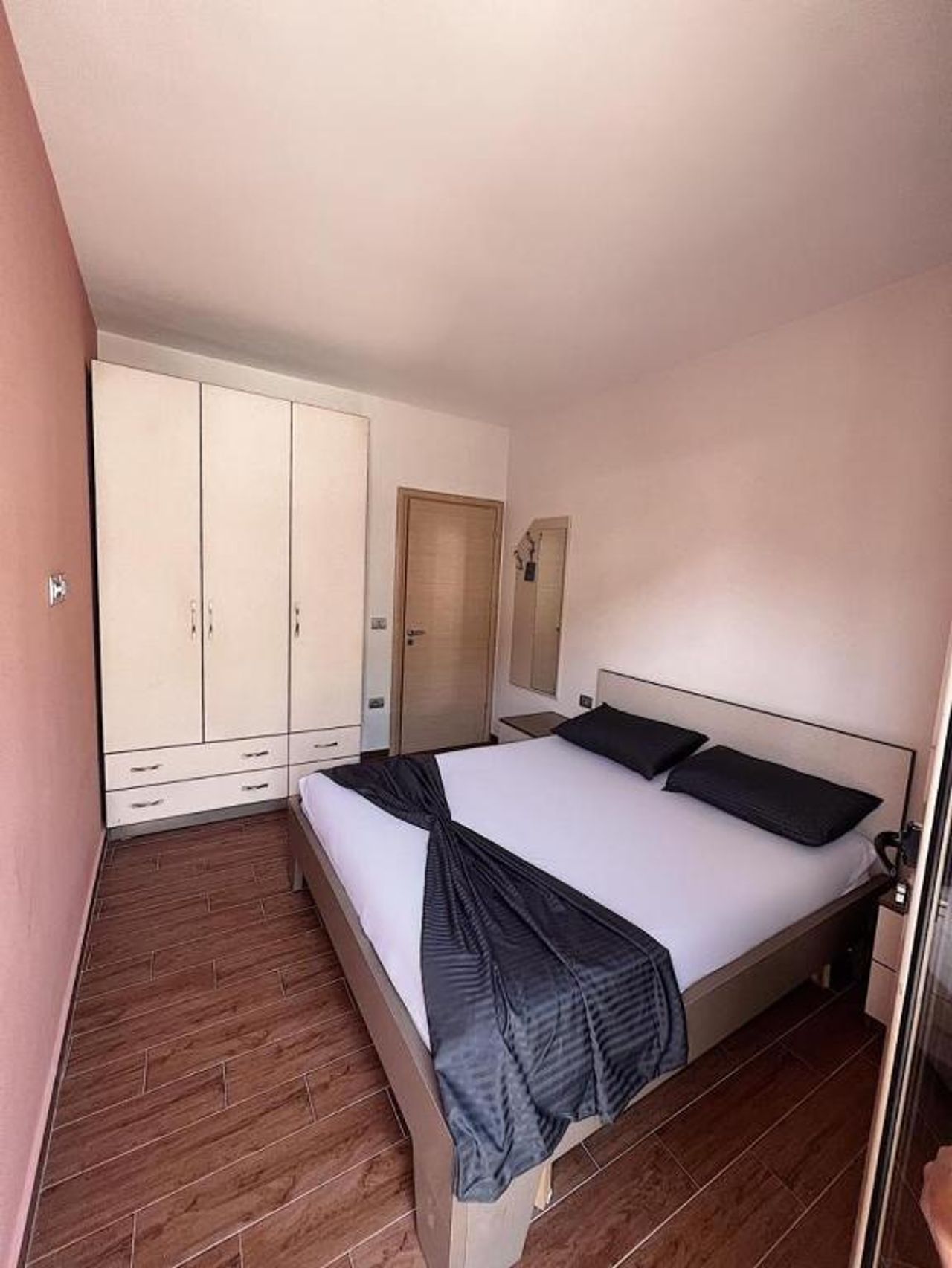 Großzügige Wohnung in zentraler Lage mit Balkon
