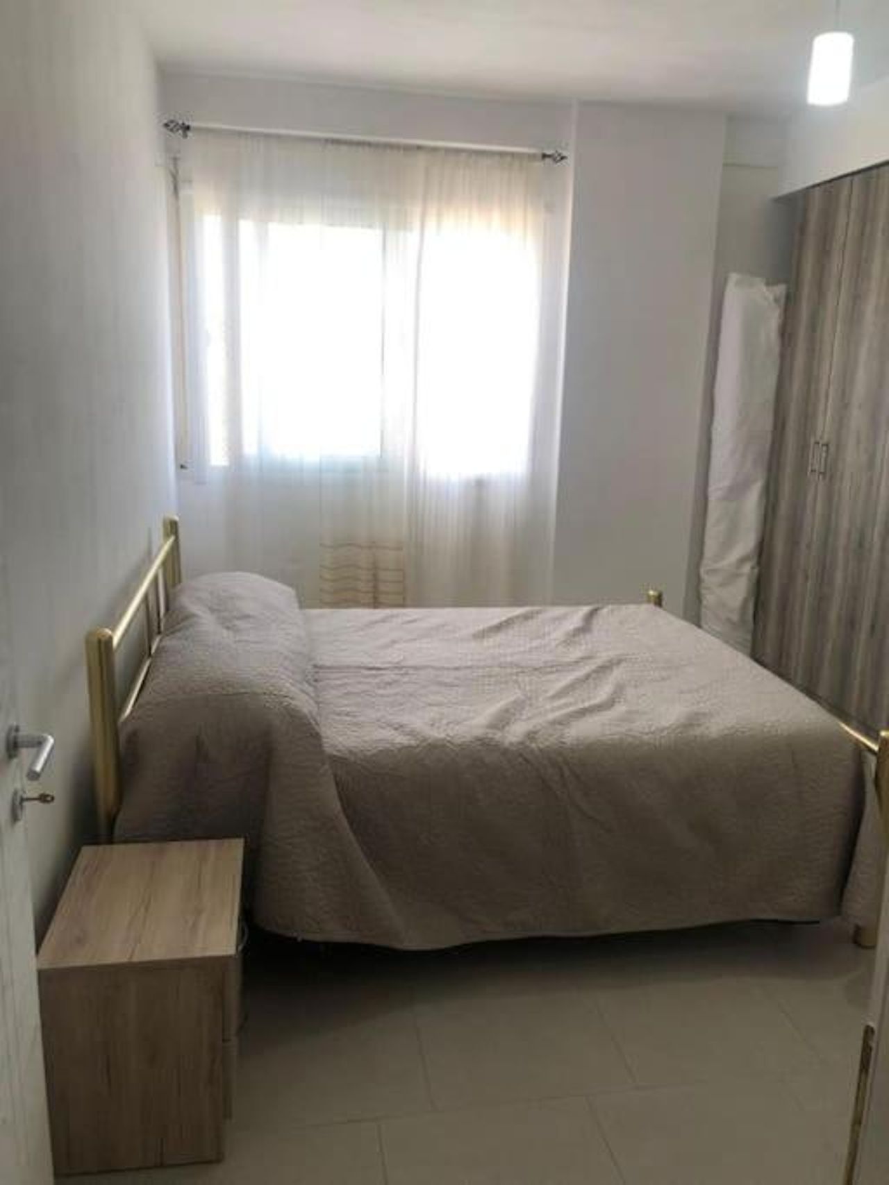 apartament i ri afer detit