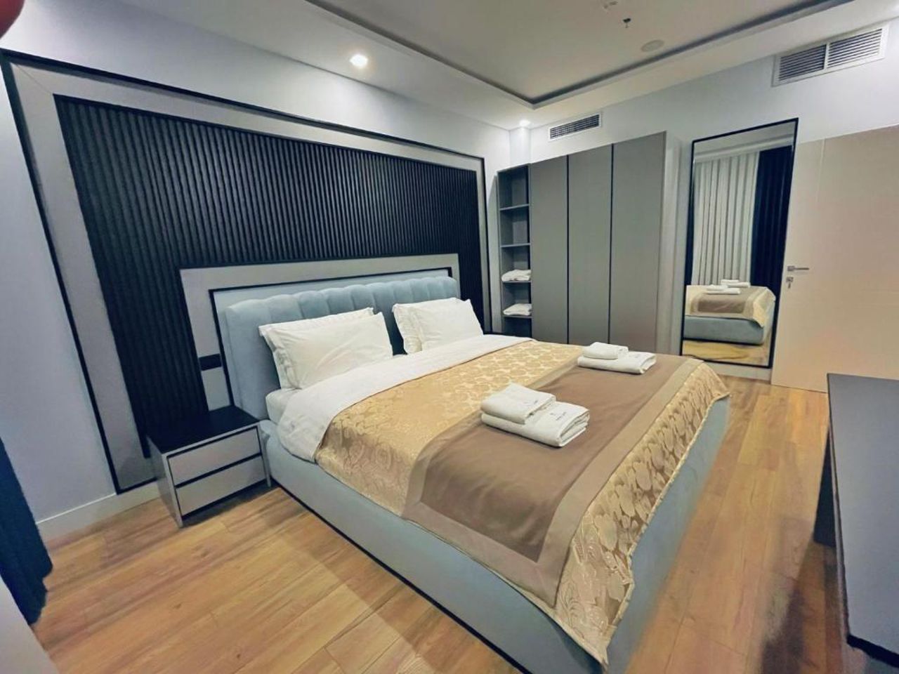 Royal East Resort