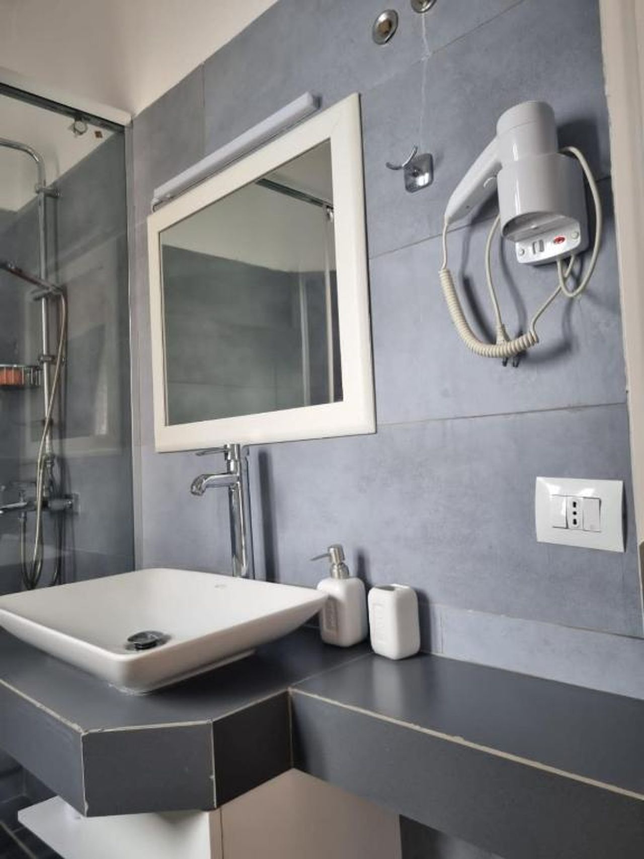Deti Rooms