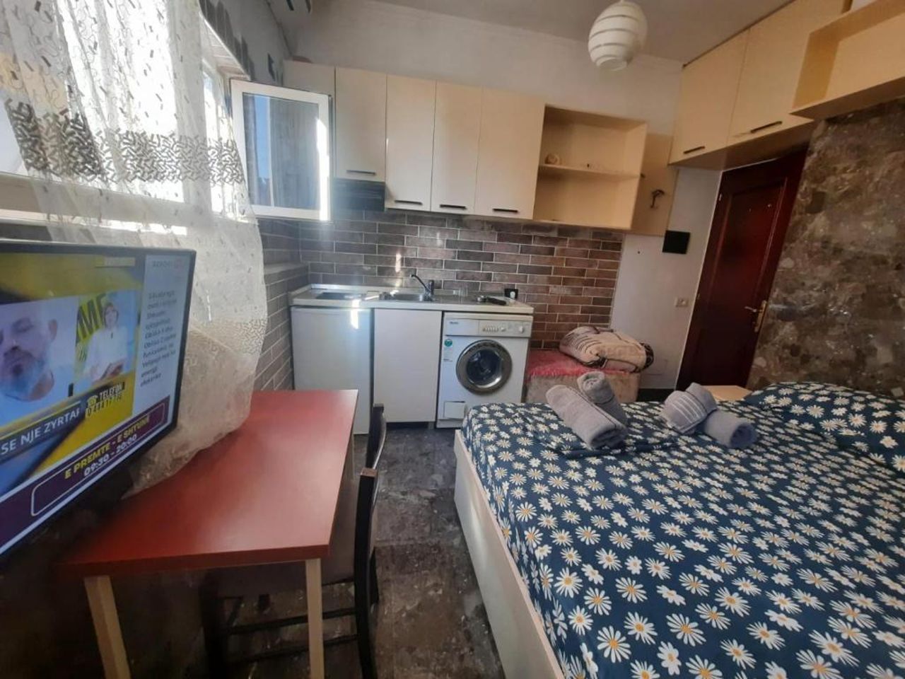 Lovely apt.0-1