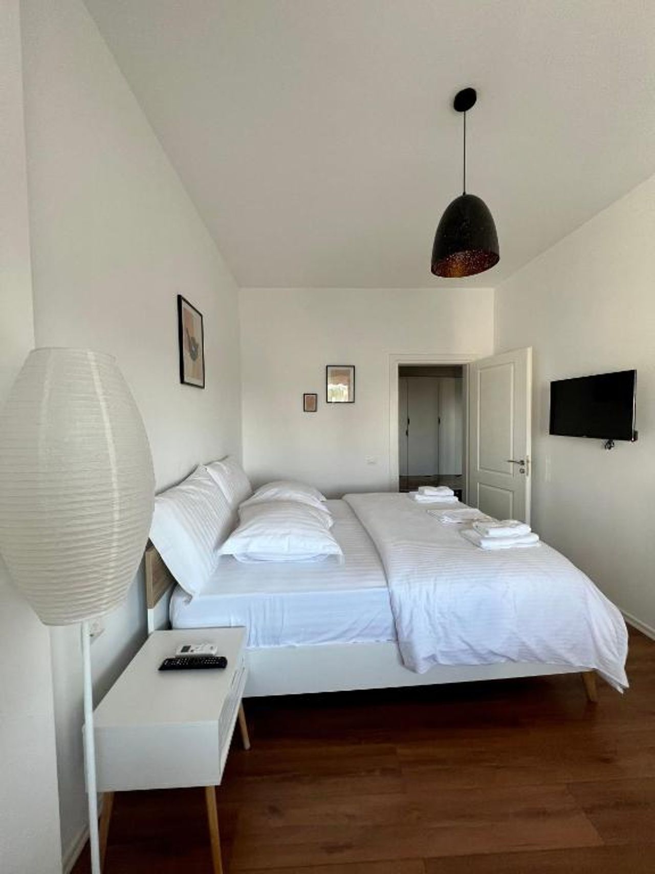 Tirana Yellow Apartment