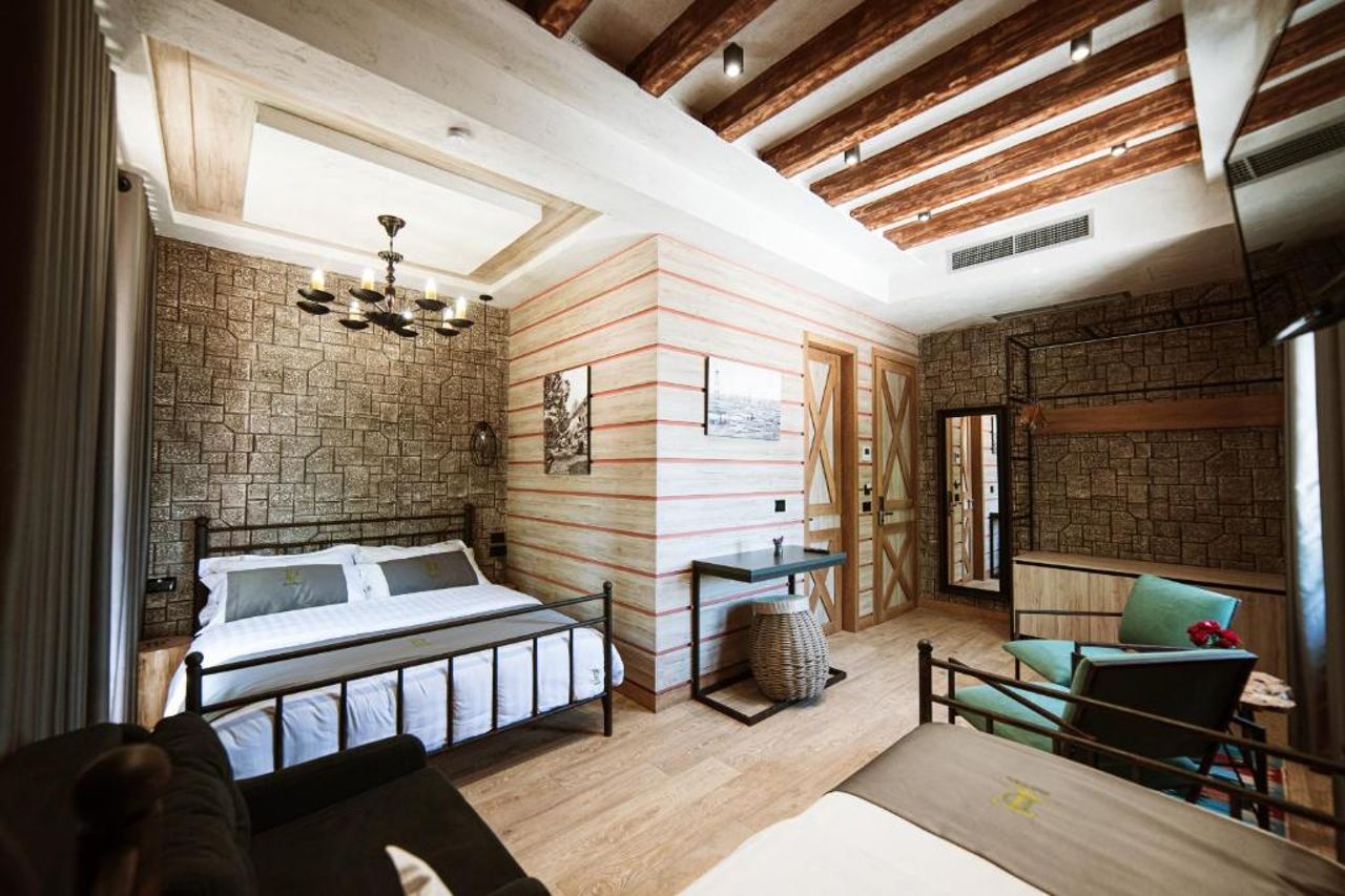 Hotel Taverna Devolli