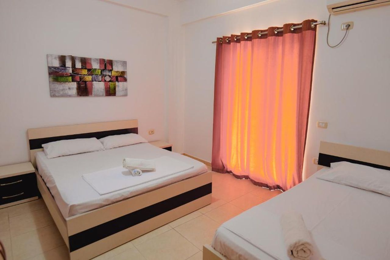 Hotel Argjiro