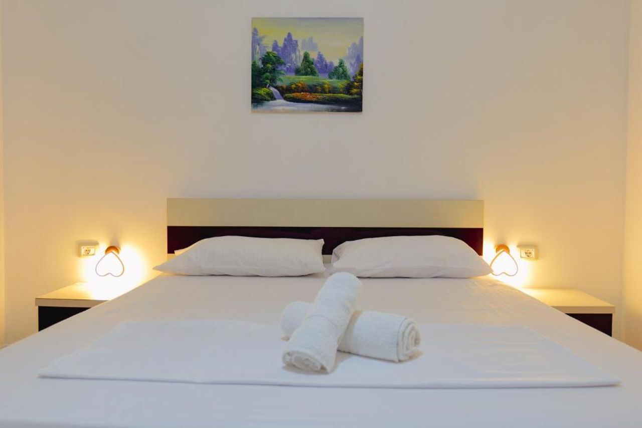 Hotel Argjiro