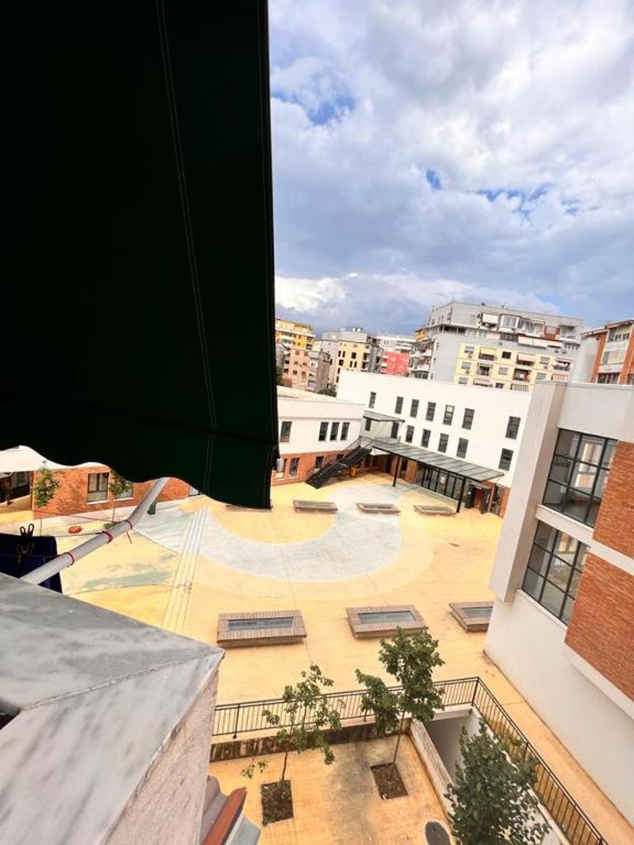 What's Up Tirana
