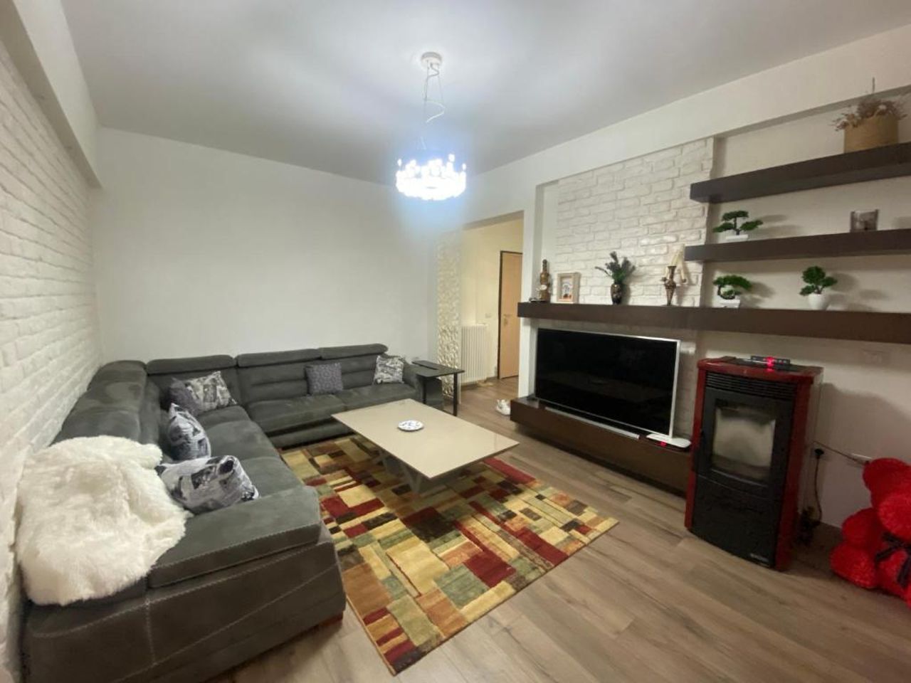 Endri’s apartment