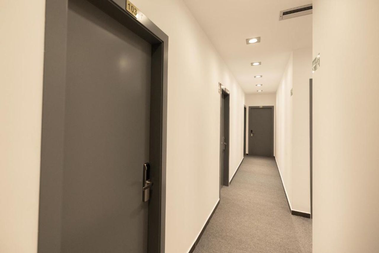 Aglon Twin's Hotel