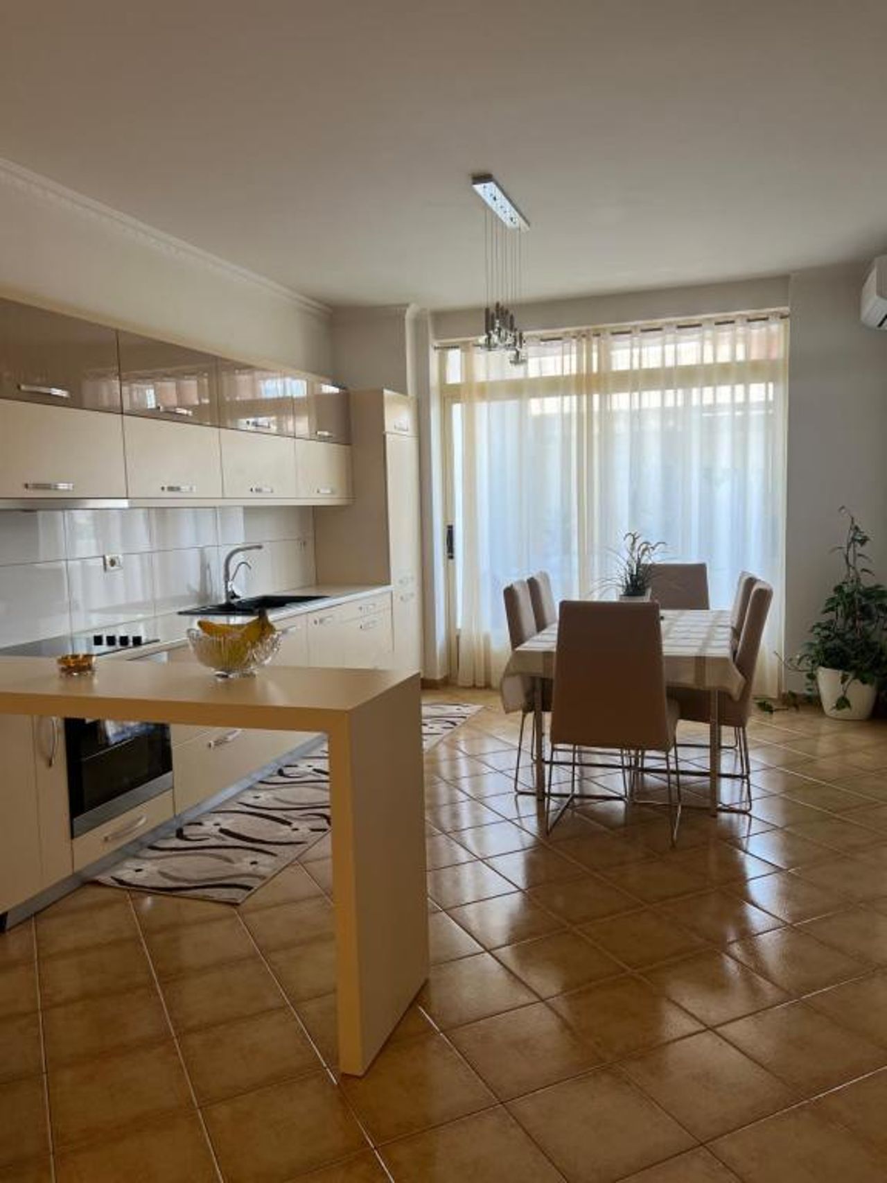 Lukis Apartment