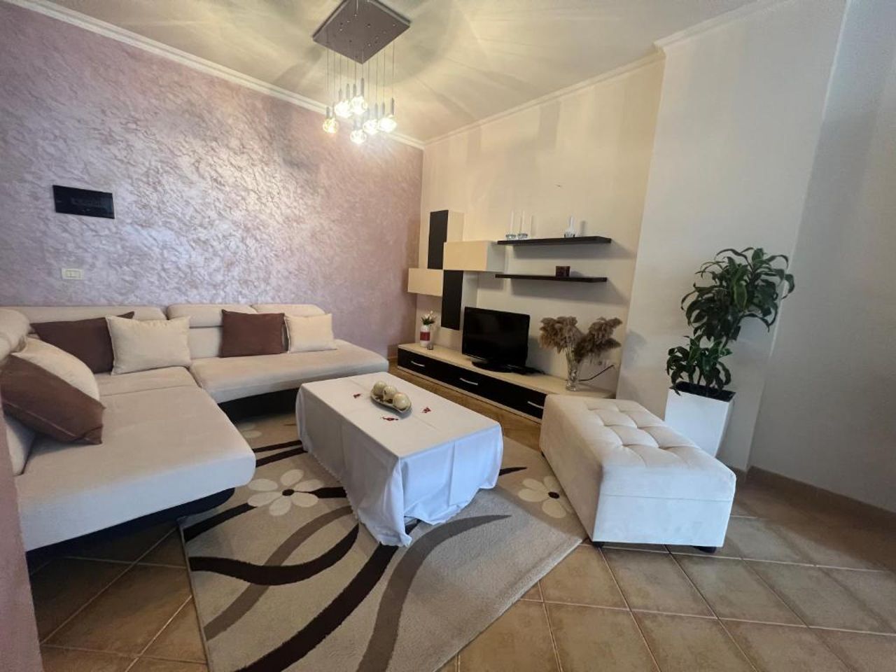 Lukis Apartment