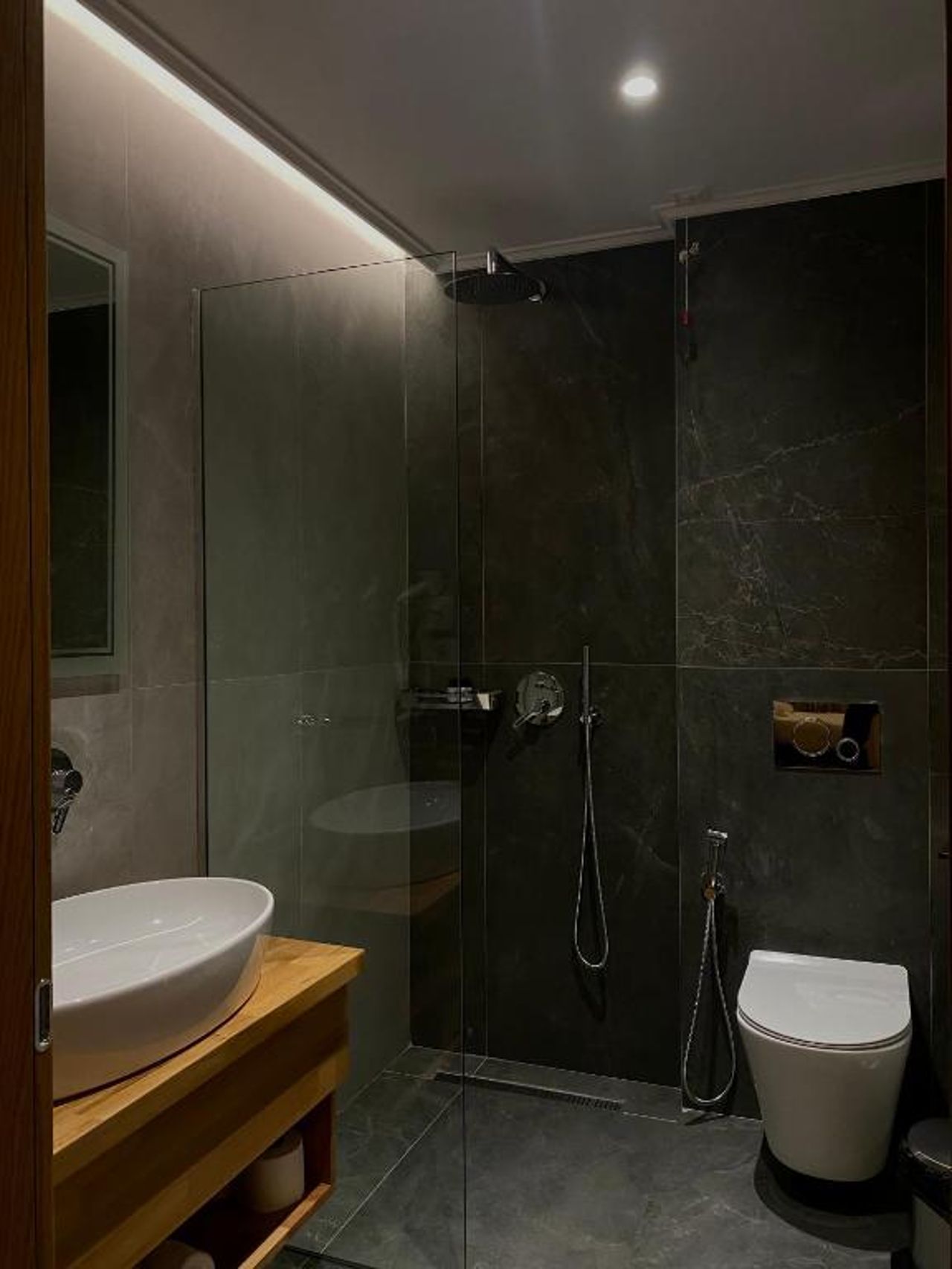 Noi Hotel
