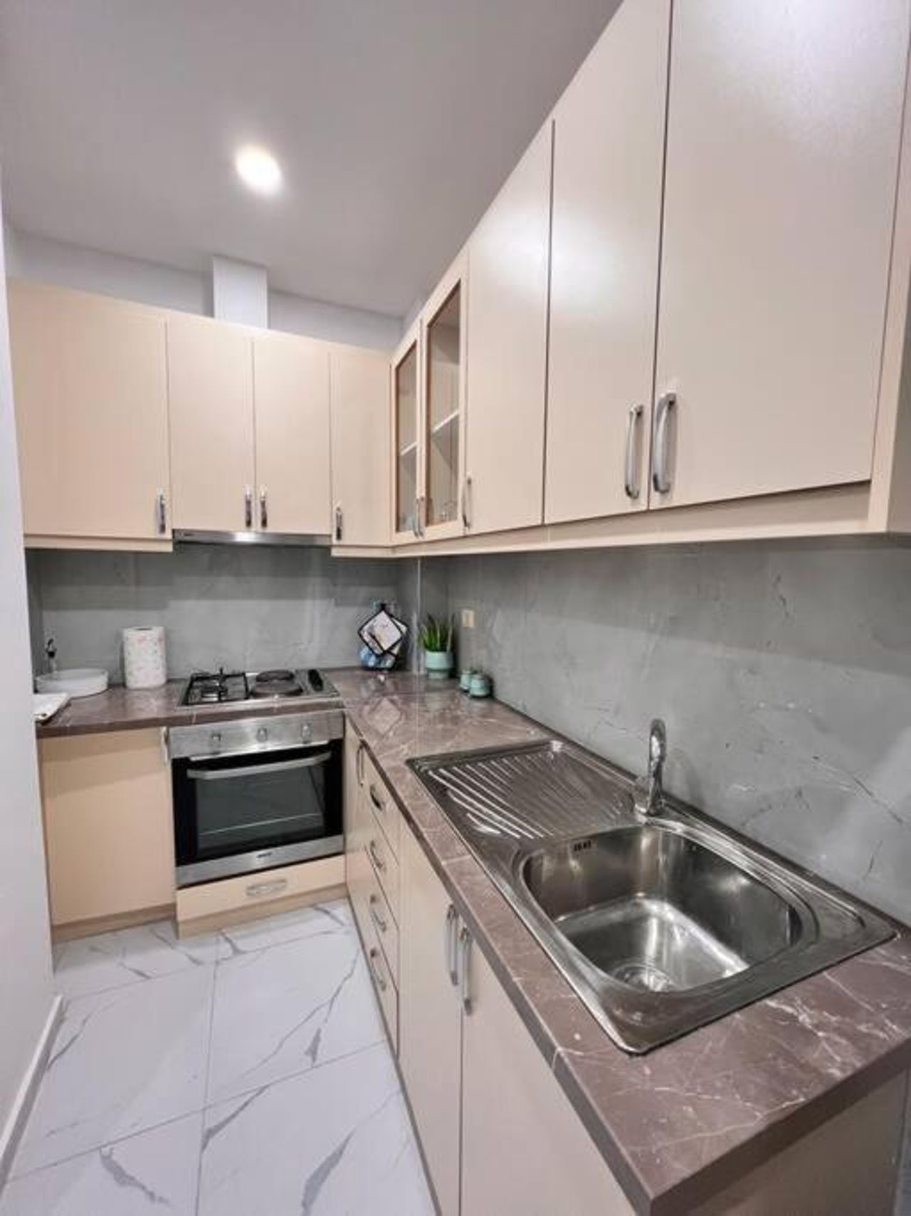 Cosy apartment 15 min from the beach.