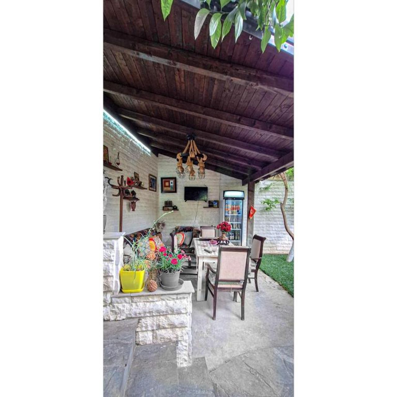 Guesthouse Alvaro Kadiu