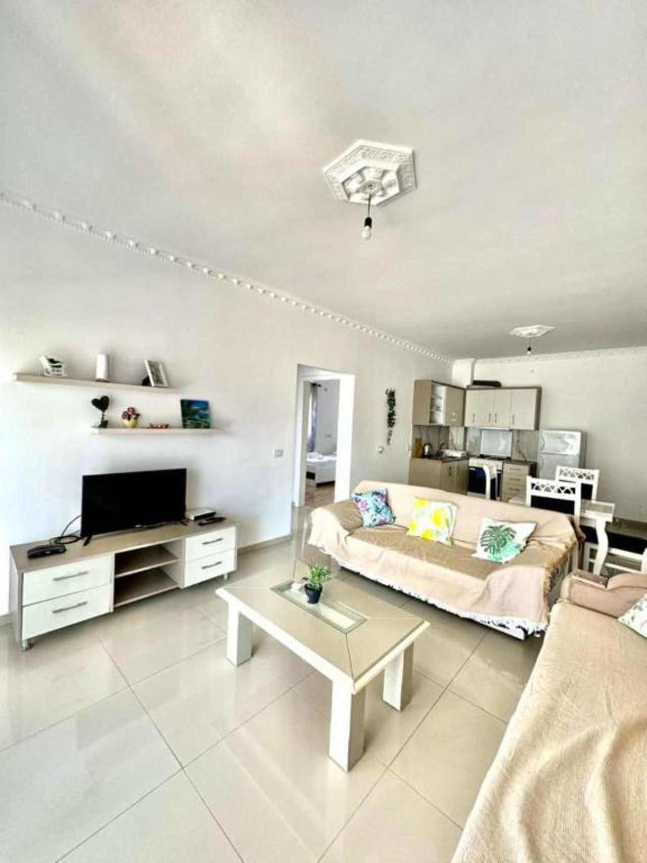 Sion Saranda Apartment 22 , a 2 bedroom apartment in the center of the city