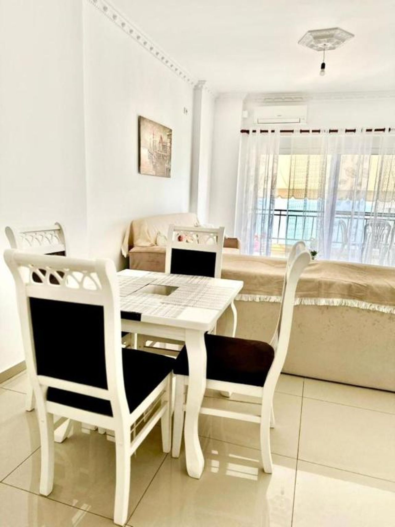 Sion Saranda Apartment 22 , a 2 bedroom apartment in the center of the city