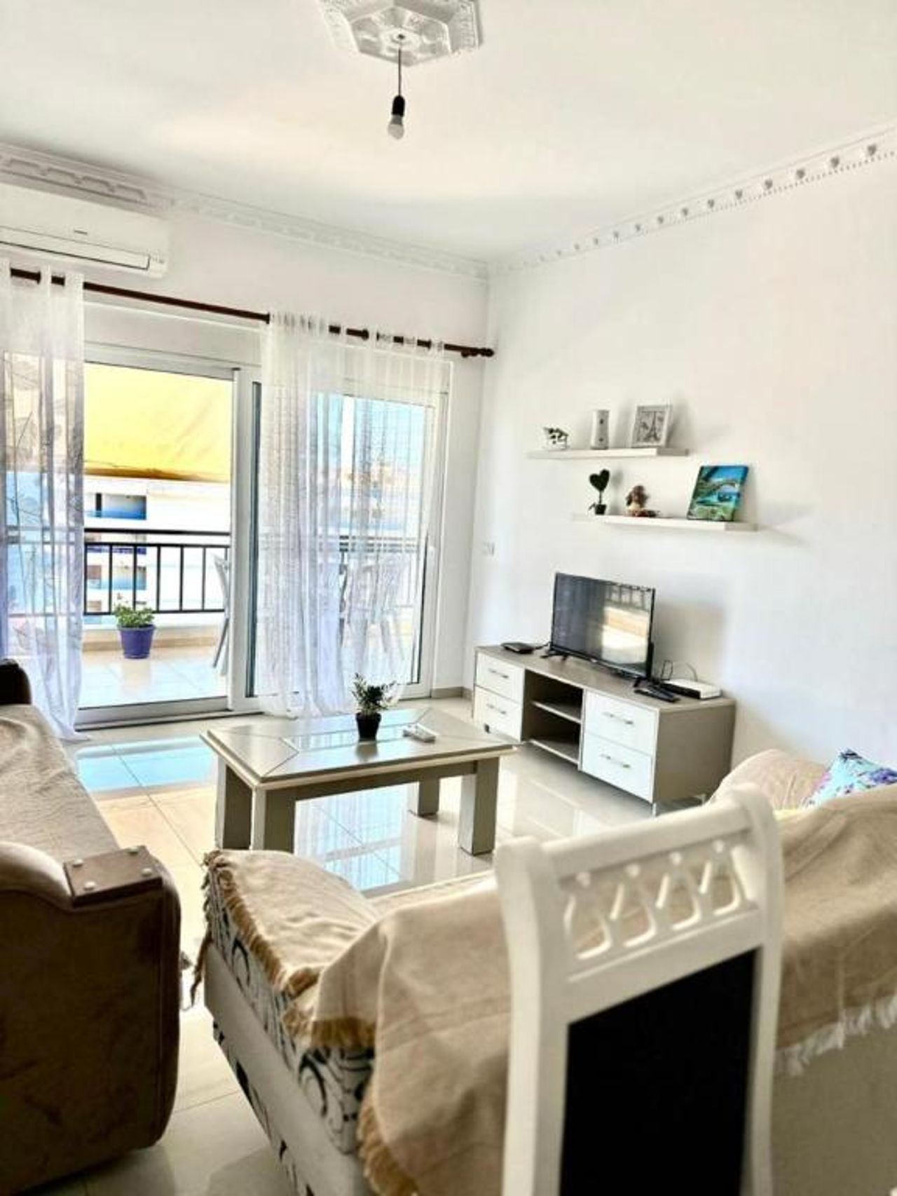 Sion Saranda Apartment 22 , a 2 bedroom apartment in the center of the city