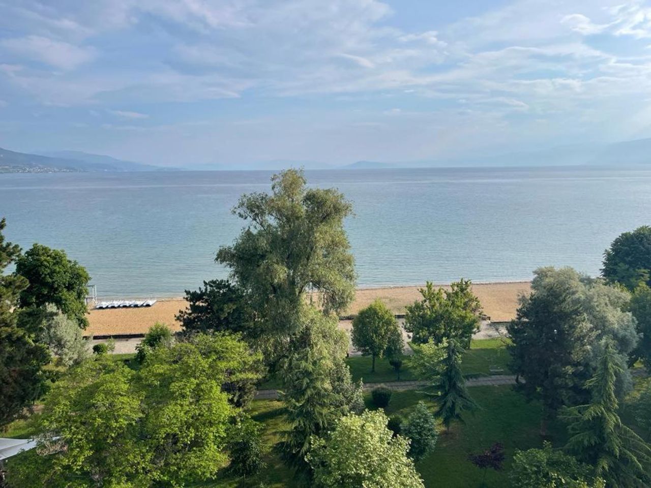 Lake view apartment