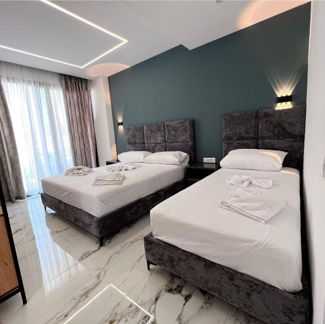 Poseidon Hotel 2