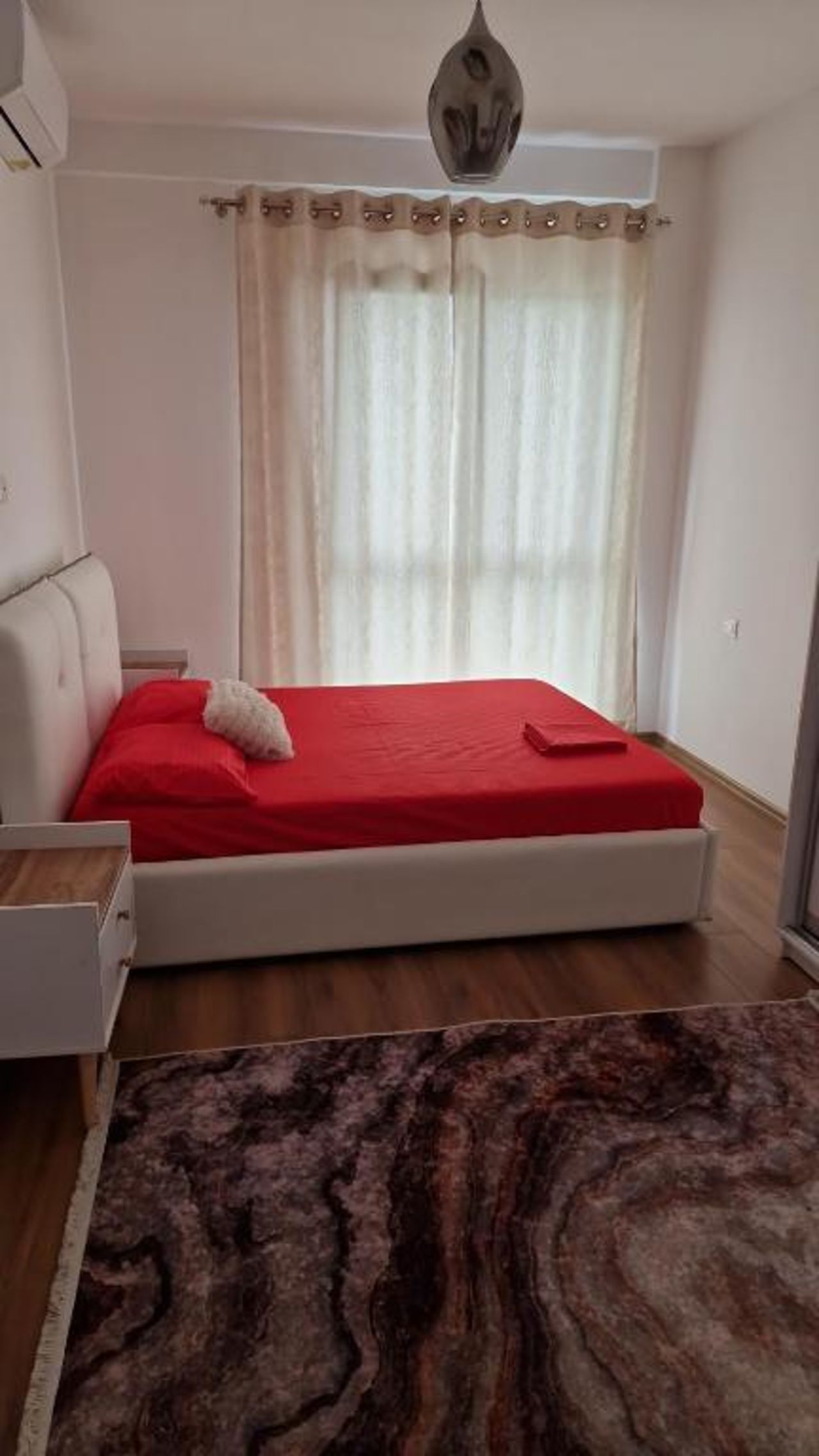 Deluxe Apartment No 9