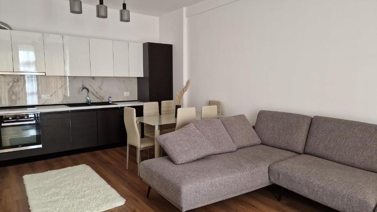 Deluxe Apartment No 9