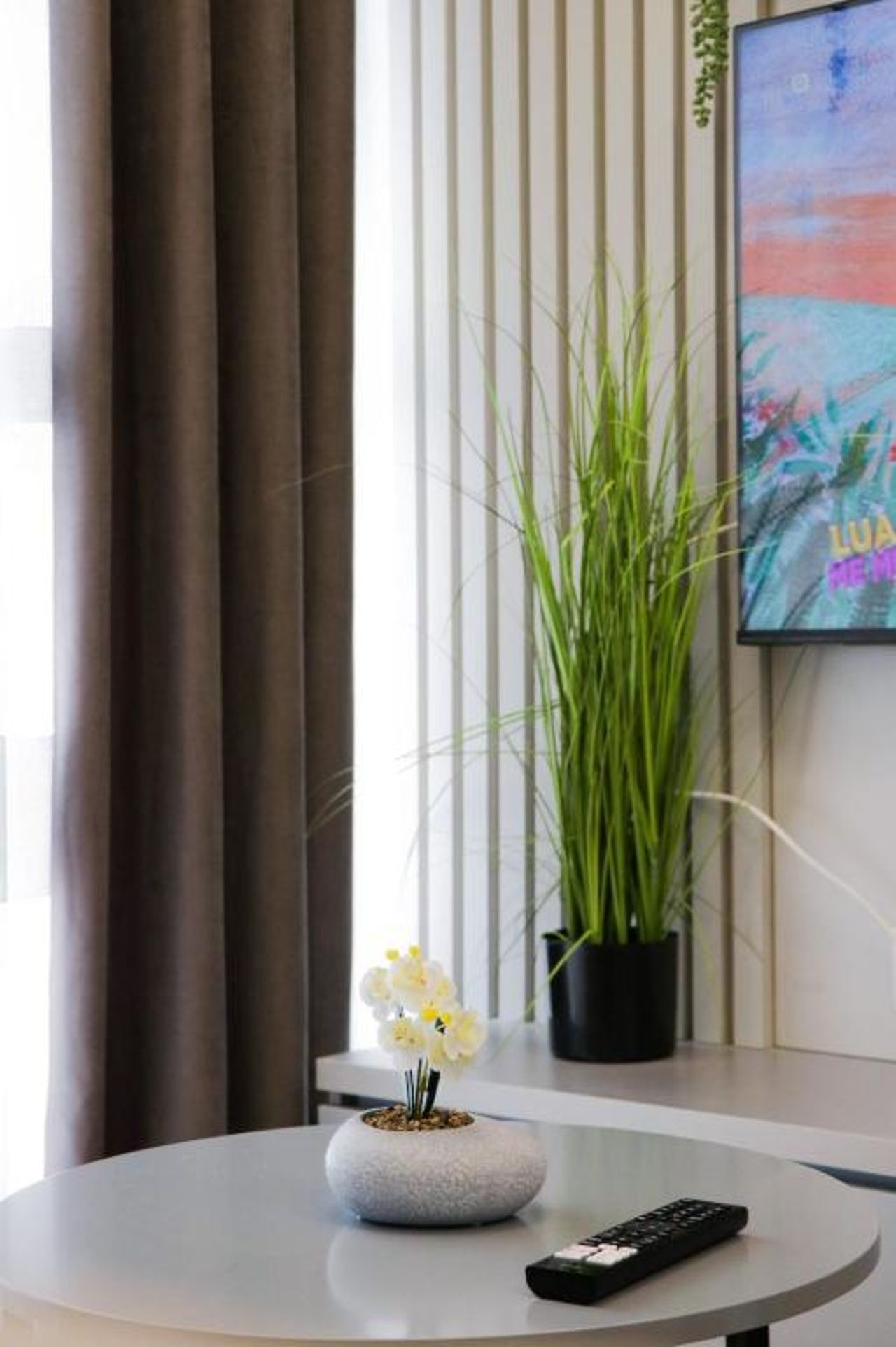 New and Comfy Studio with Mountain View at 'Mangalem21 Complex'