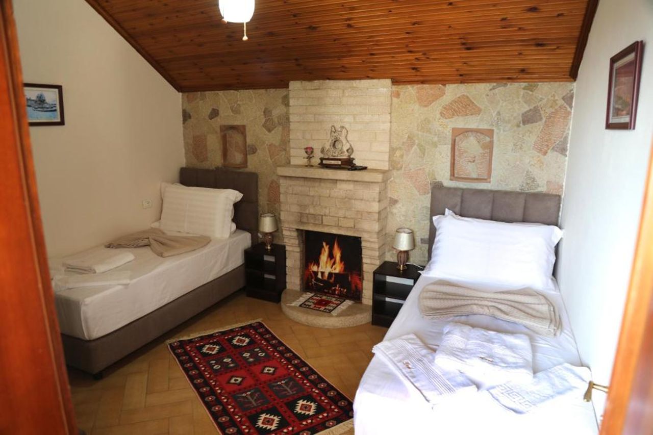 DEAL Castle View Rooms
