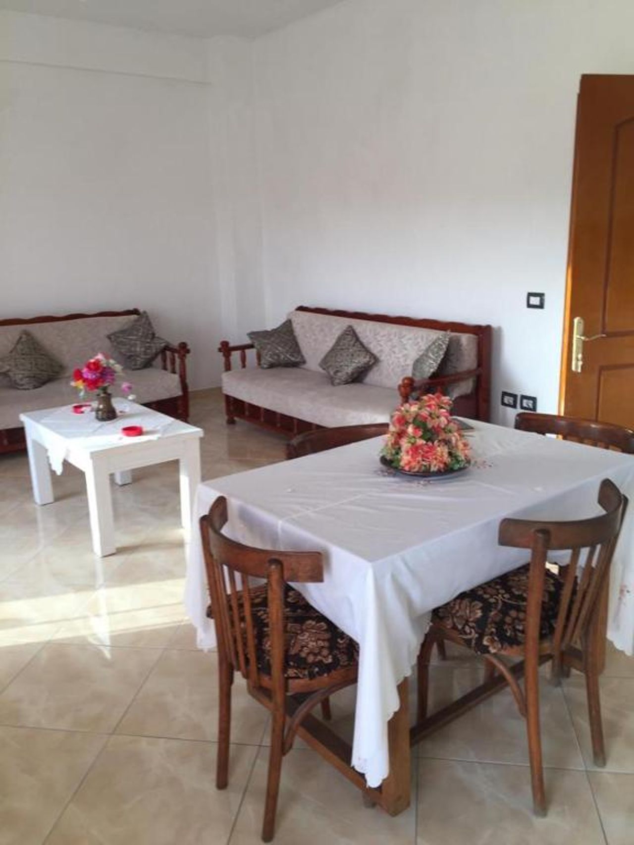 CASA INTERA la paghi come una camera THE HOME with the price of a room