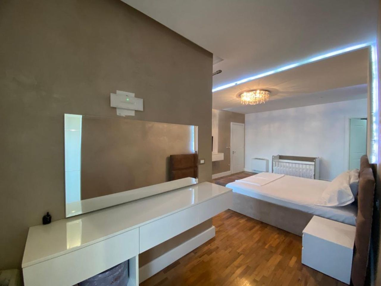 Reina Suite