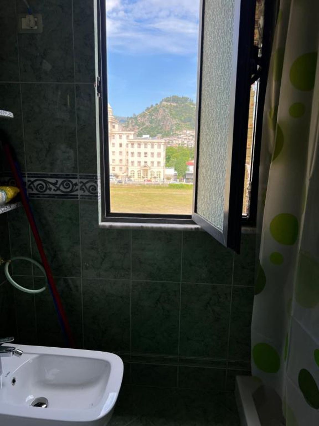 Entire apartment castle view