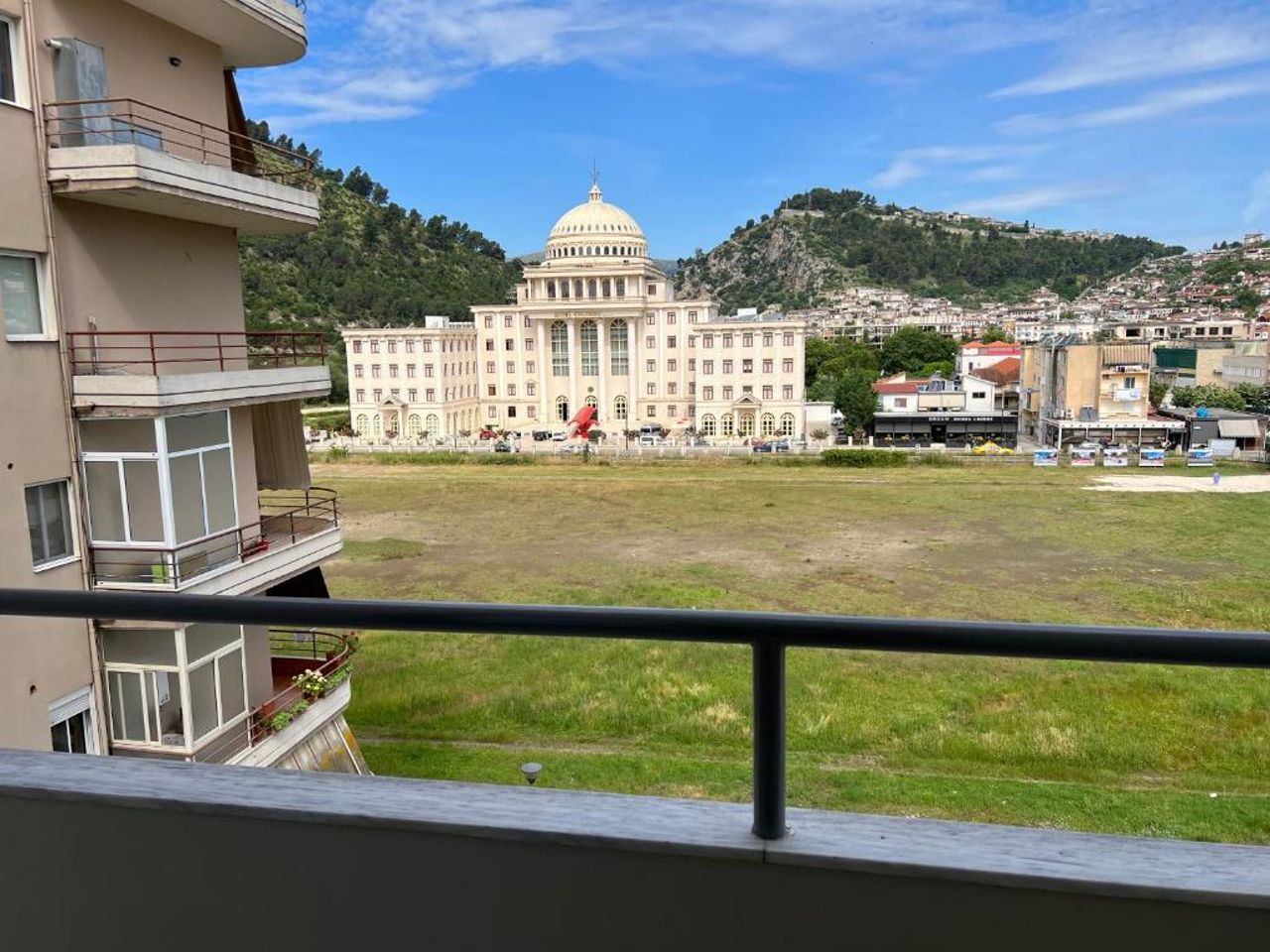 Entire apartment castle view