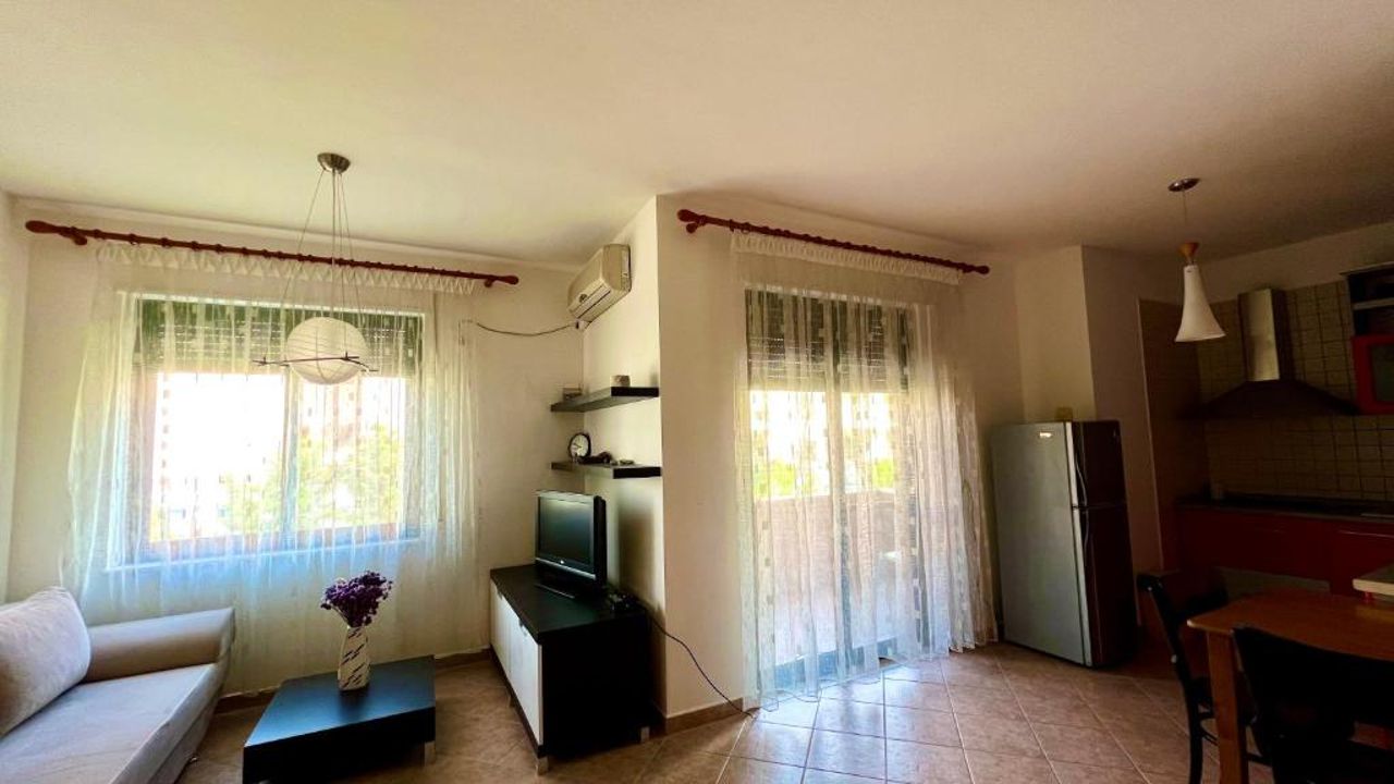 Apartment in front of the beach