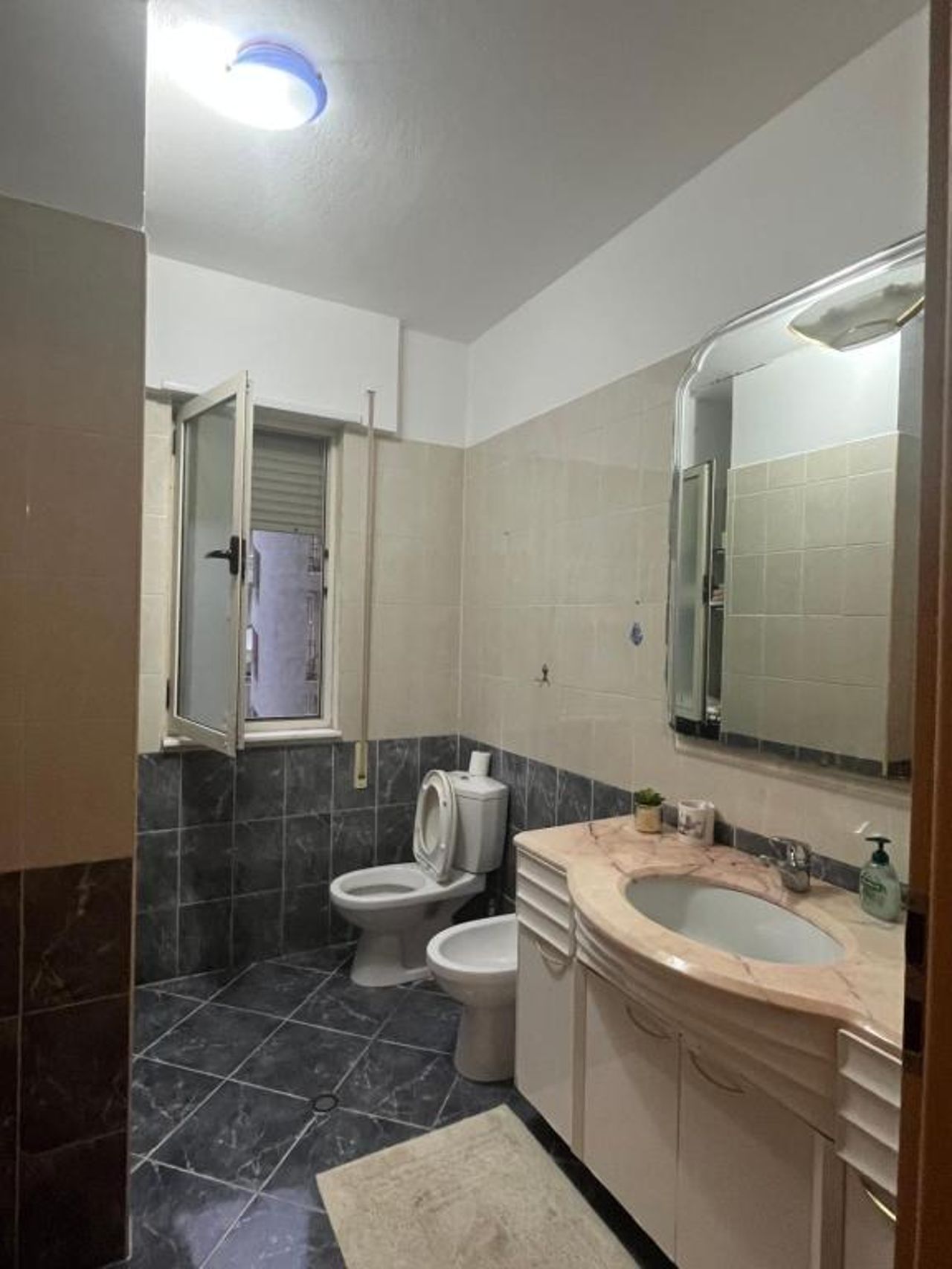 Ales' Apartment