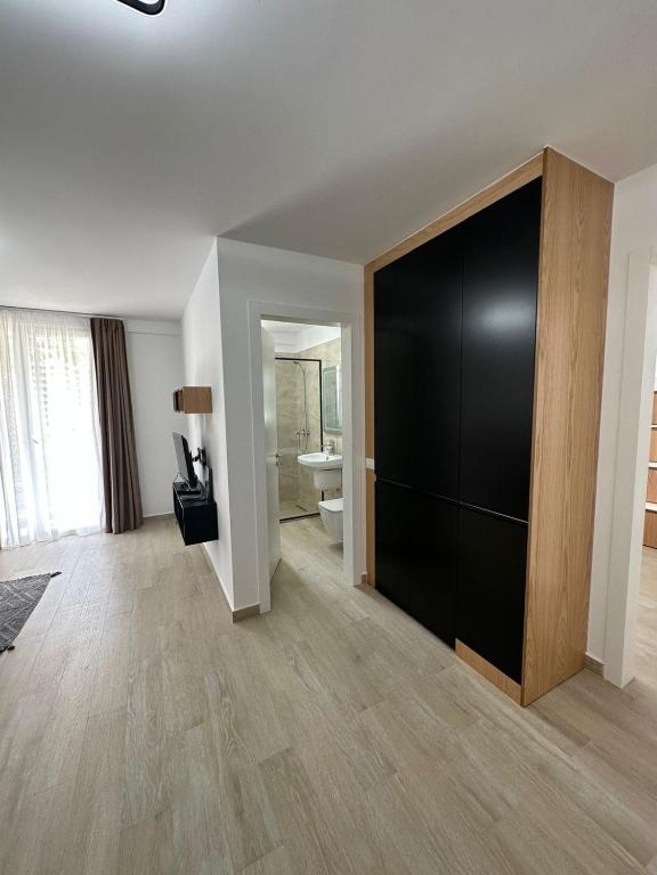 Aral Apartments Shengjin