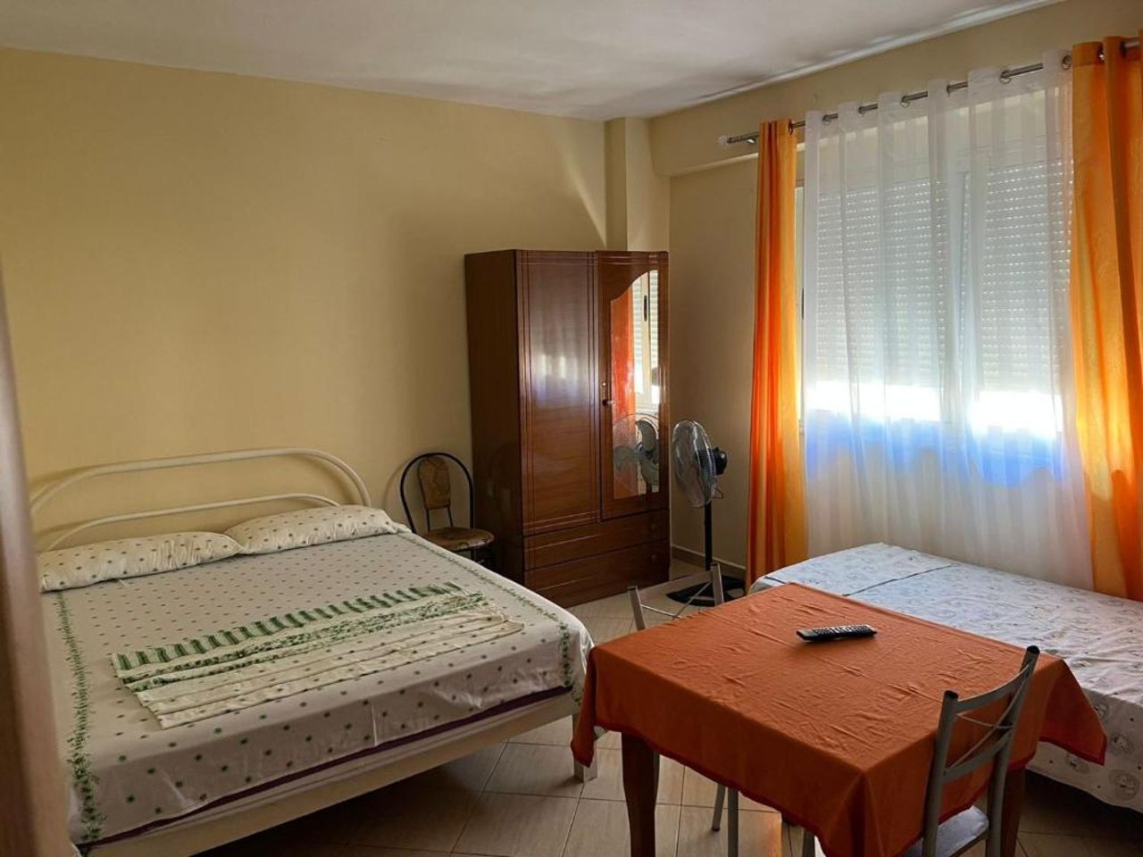Rexhina Apartments