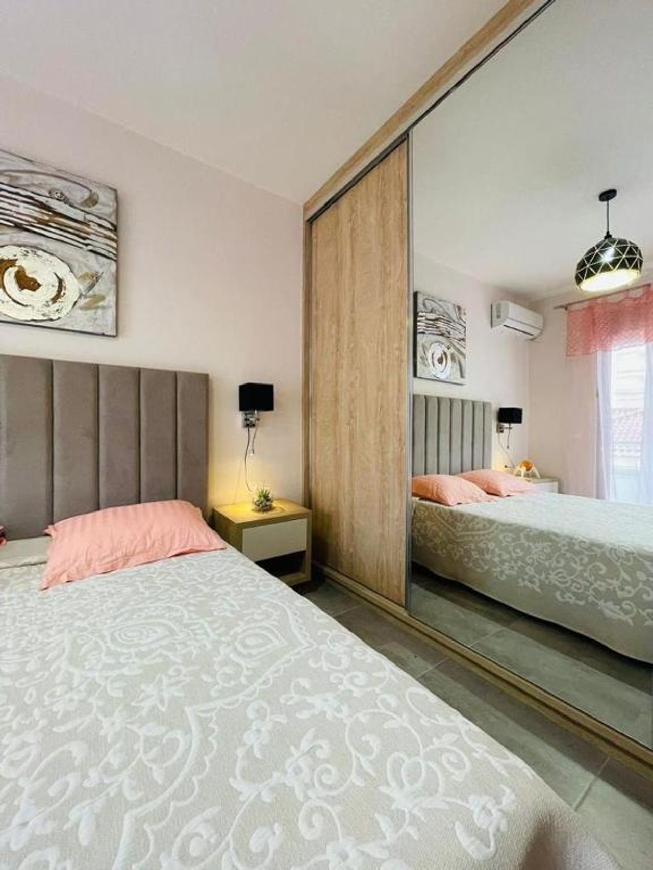 Bleu Saranda Apartment