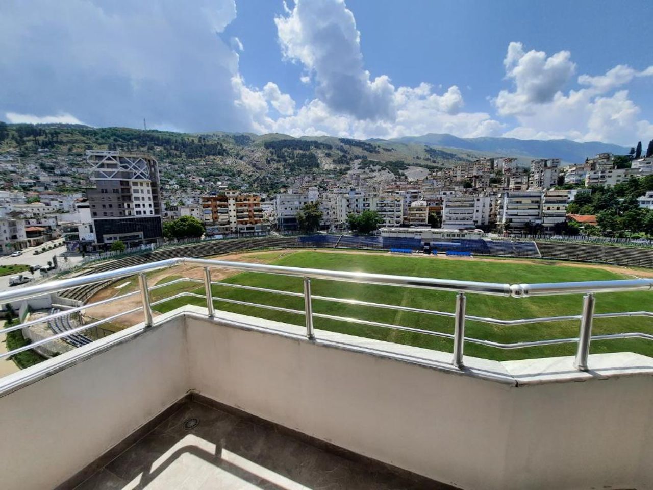 Gjirokastra apartment
