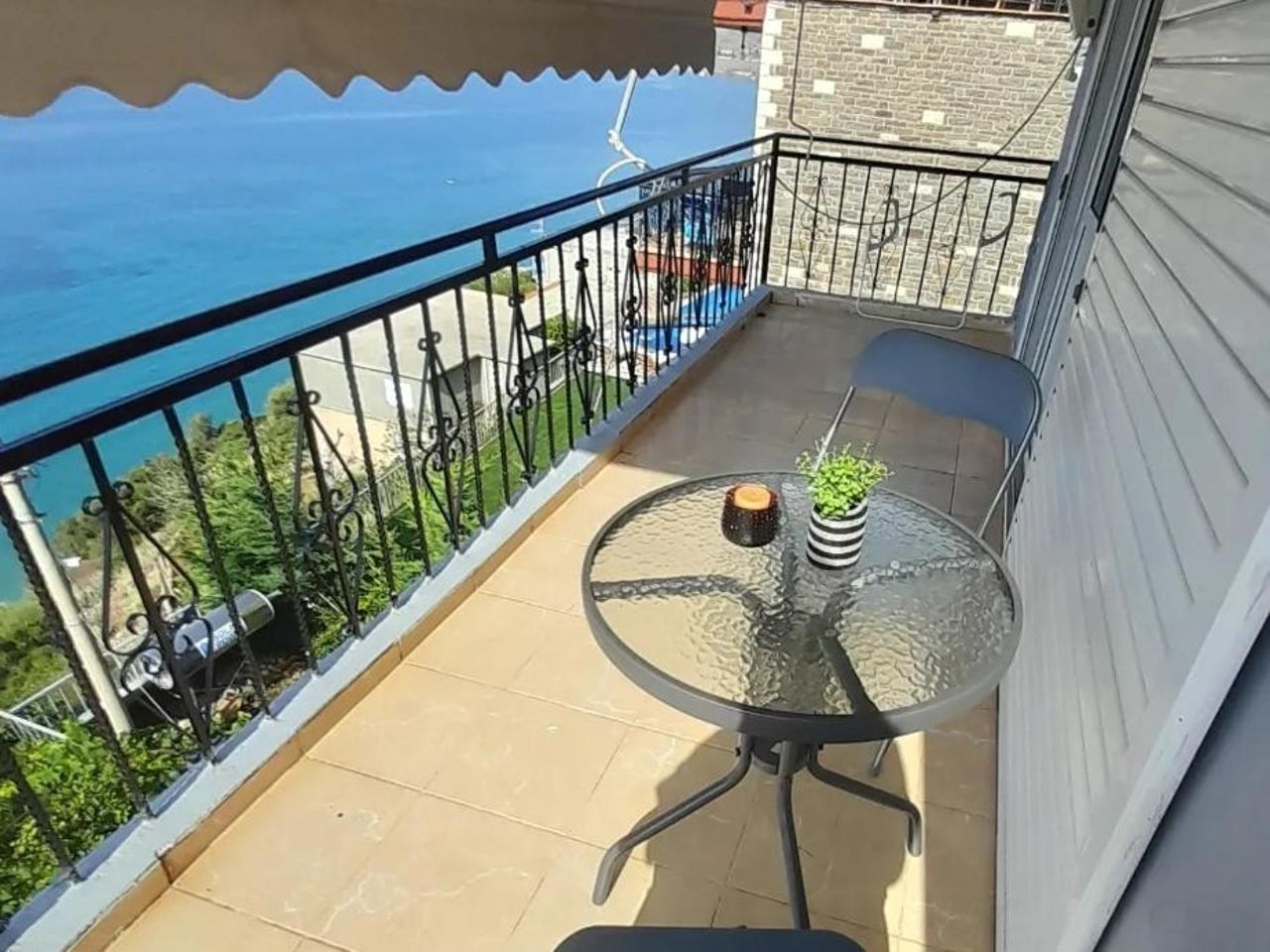 Dim's villas