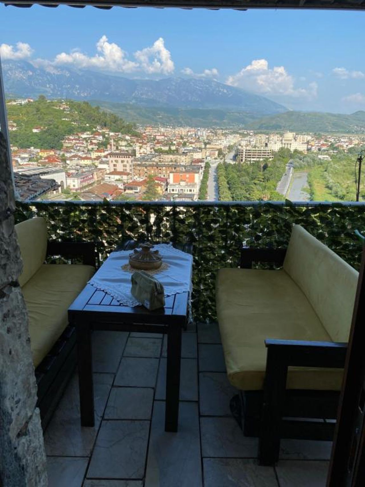 Aria Baci Guest House