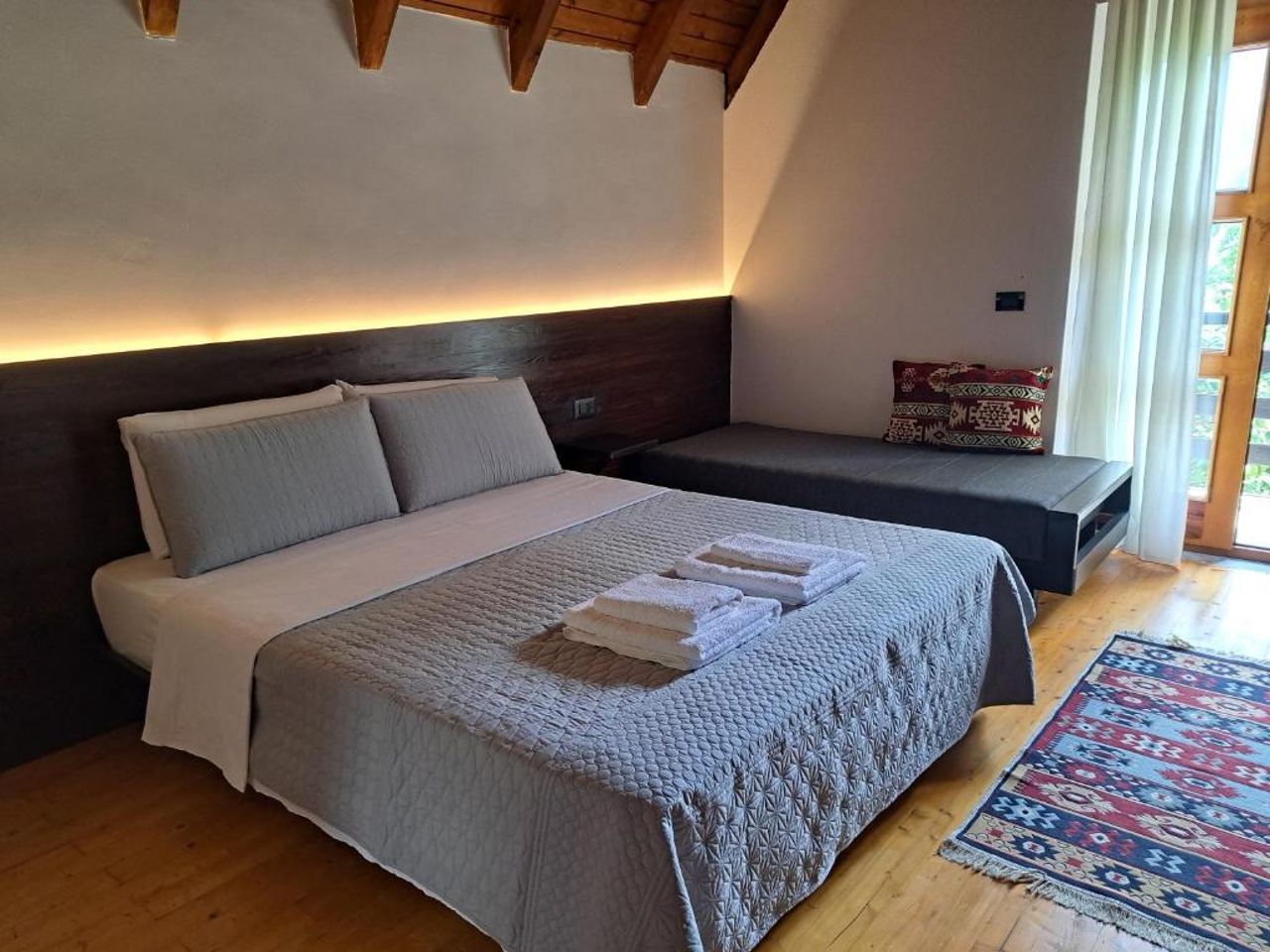 Villa Gjeçaj Guesthouse and Restaurant