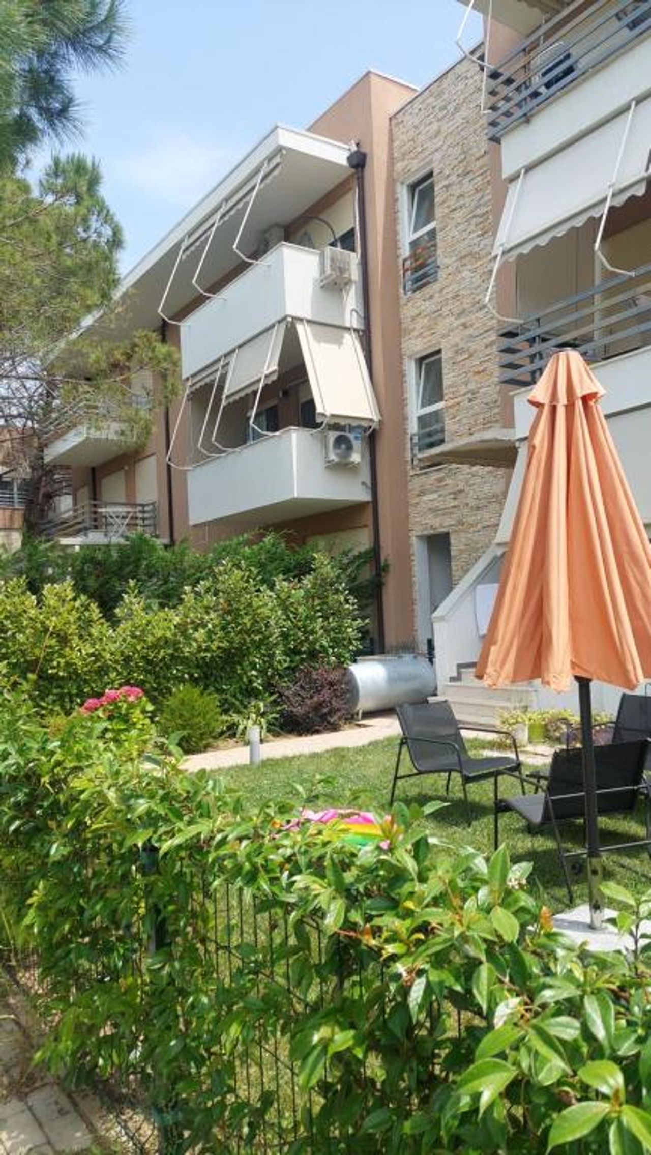 Lalzit Bay Apartment Mirai at Lura 3